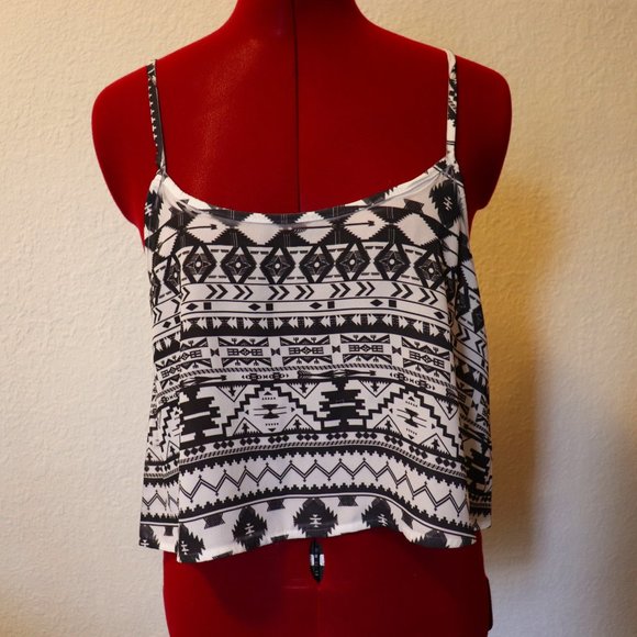 Nollie Sheer Black and White Geometric Crop Top - Picture 1 of 5